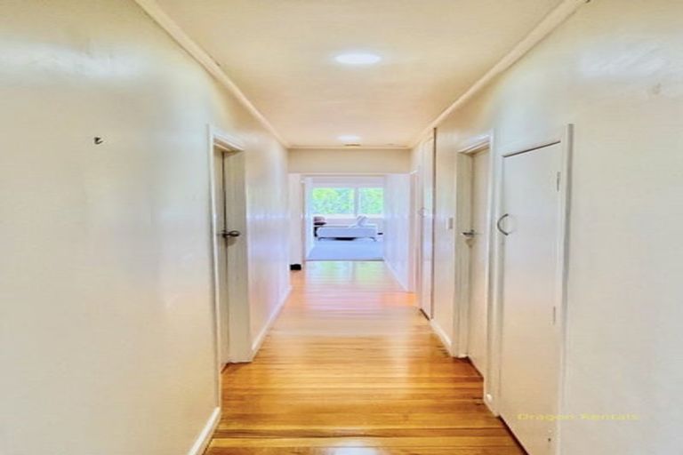 Photo of property in 8 Jellicoe Road, Murrays Bay, Auckland, 0630