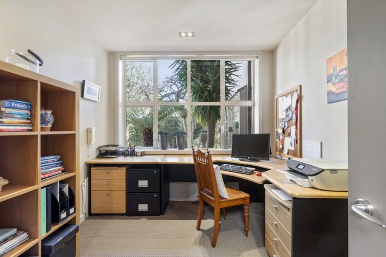 Photo of property in 2/2 Clifton Road, Hauraki, Auckland, 0622