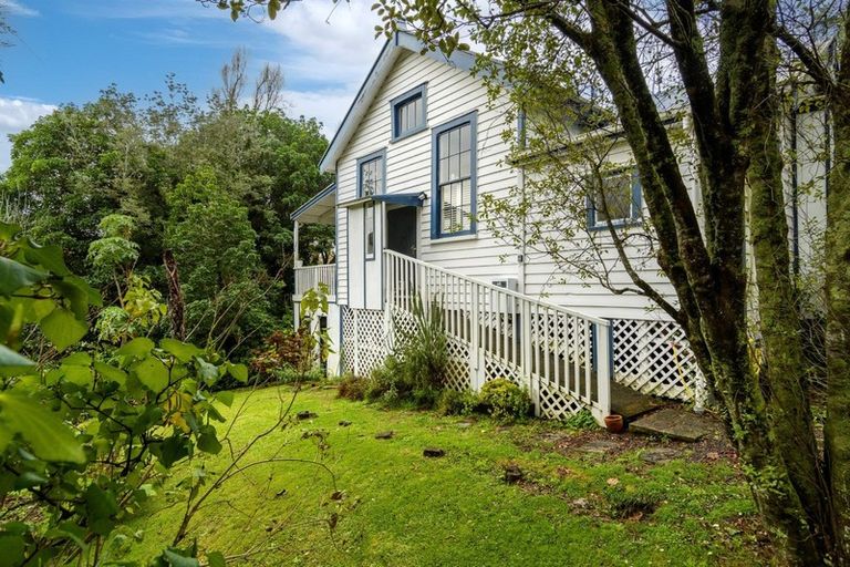 Photo of property in 35 Maungawhare Place, Otumoetai, Tauranga, 3110