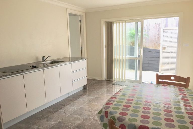 Photo of property in 44 Corricvale Way, Northcross, Auckland, 0630