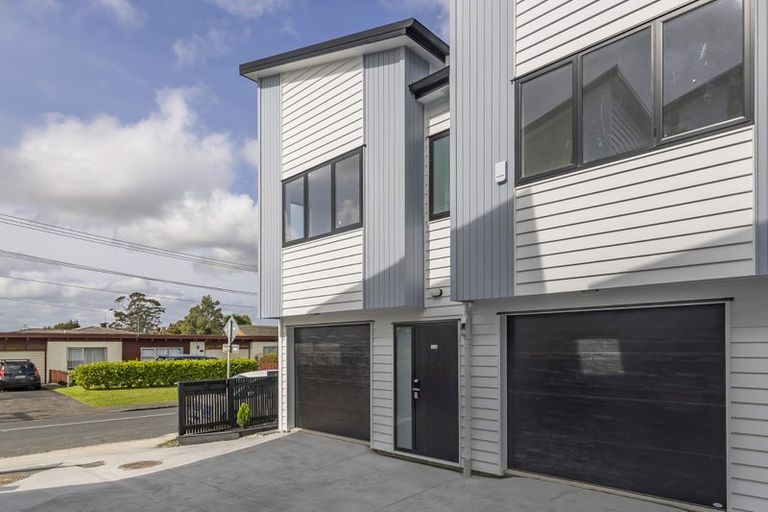 Photo of property in 1a Edward Avenue, Orewa, 0931