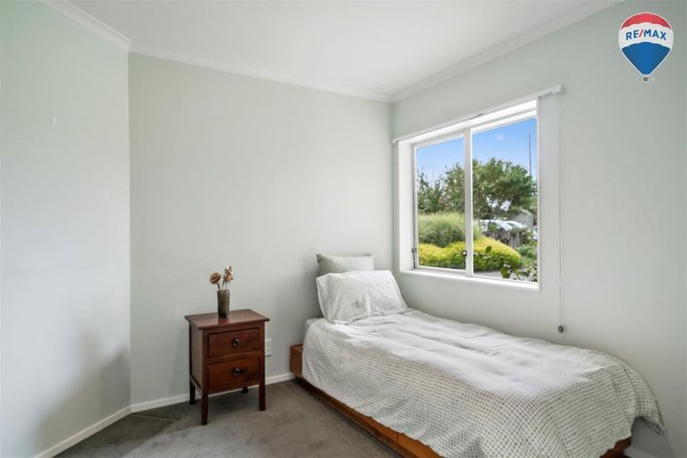 Photo of property in 18 Galveston Grove, Totara Park, Upper Hutt, 5018