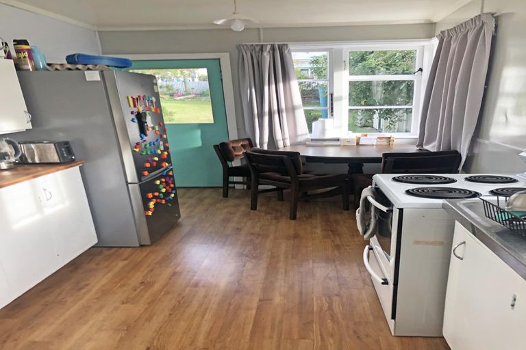 Photo of property in 4 Mclean Street, Oamaru North, Oamaru, 9400