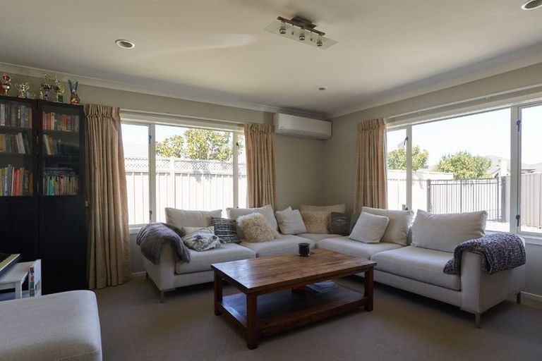 Photo of property in 11b Merlot Drive, Greenmeadows, Napier, 4112