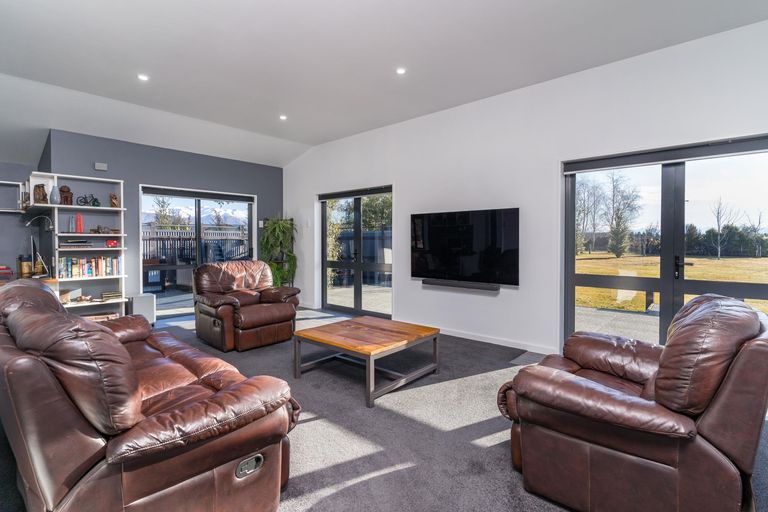 Photo of property in 16 Matukituki Crescent, Twizel, 7901
