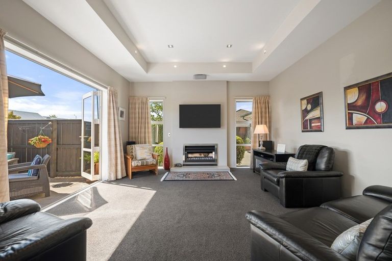 Photo of property in 5 Millpark Place, Northwood, Christchurch, 8051