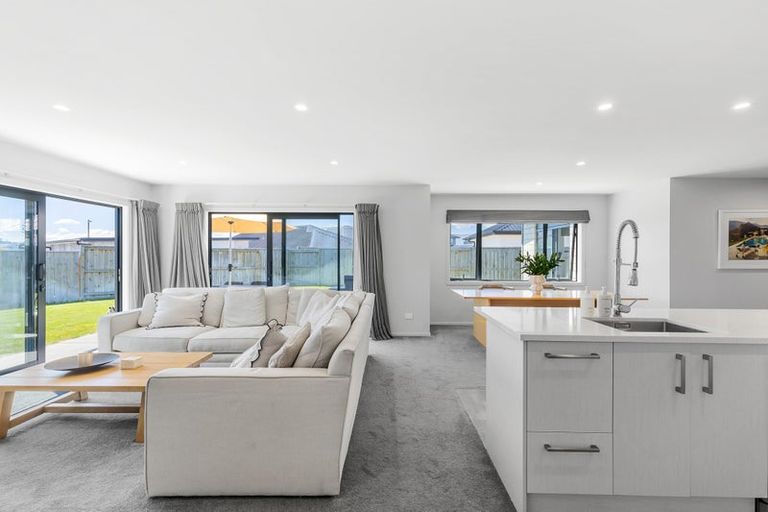 Photo of property in 16 Tawhai Crescent, Wharewaka, Taupo, 3330