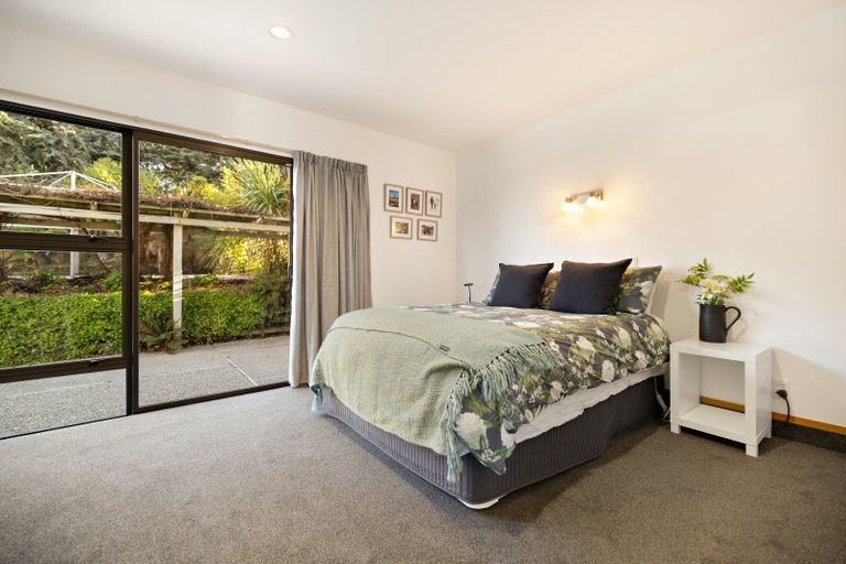 Photo of property in 110b Wynyard Crescent, Fernhill, Queenstown, 9300