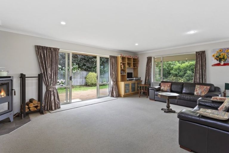 Photo of property in 15 Hawkins Place, Rangiora, 7400