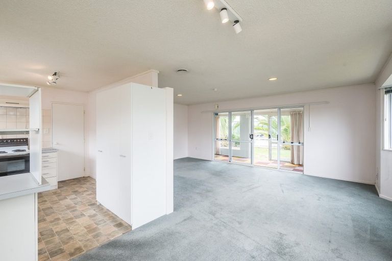 Photo of property in 44 Langdale Avenue, Paraparaumu, 5032