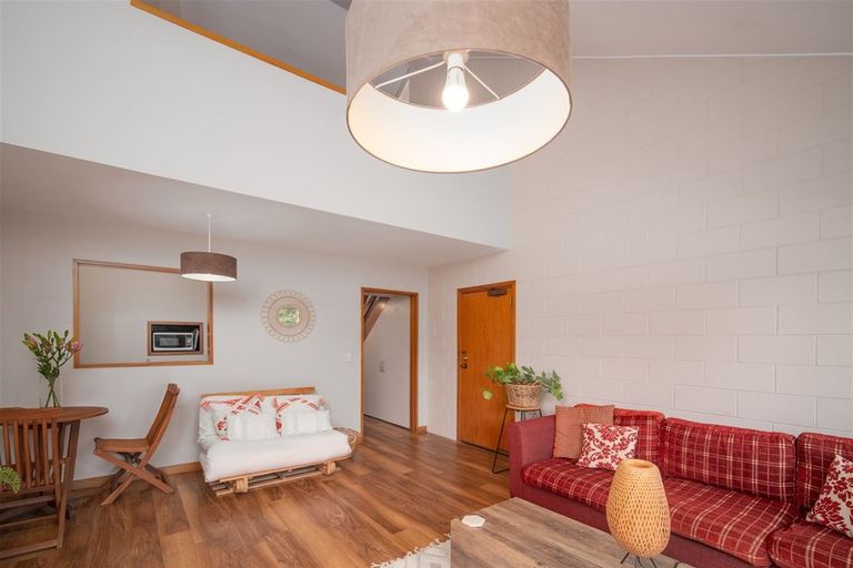 Photo of property in 2/164 Kilmore Street, Christchurch Central, Christchurch, 8013