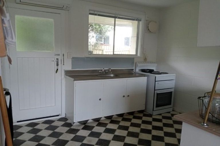 Photo of property in 6/153 Main Road, Tawa, Wellington, 5028