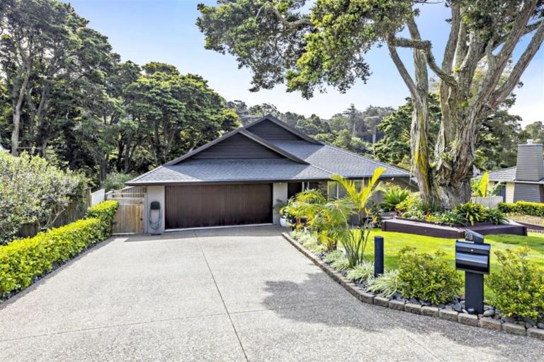 Photo of property in 23 Tuakura Way, The Gardens, Auckland, 2105