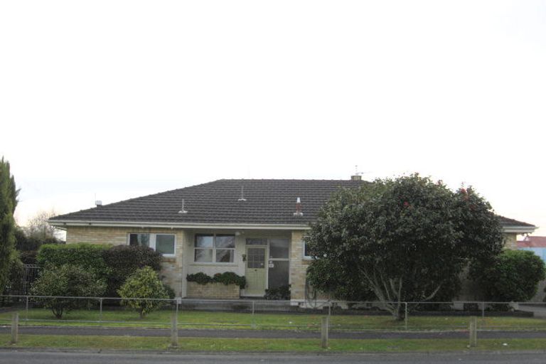 Photo of property in 1 Bettina Road, Fairfield, Hamilton, 3214