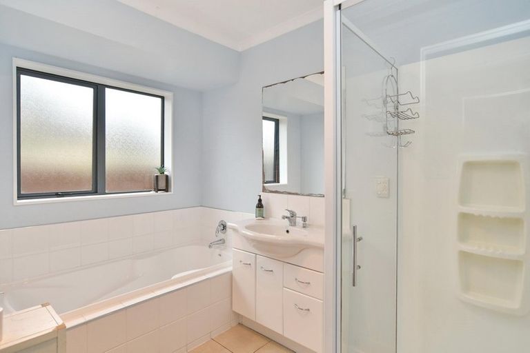 Photo of property in 10 Ascot Place, Rangiora, 7400