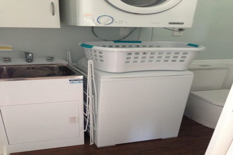 Photo of property in 27 Rauparaha Street, Waikanae Beach, Waikanae, 5036