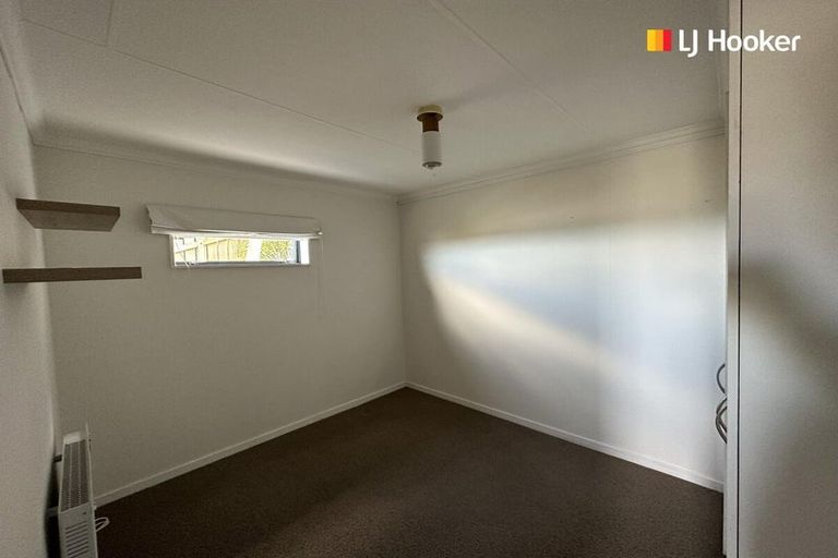 Photo of property in 96 Moana Crescent, Musselburgh, Dunedin, 9013