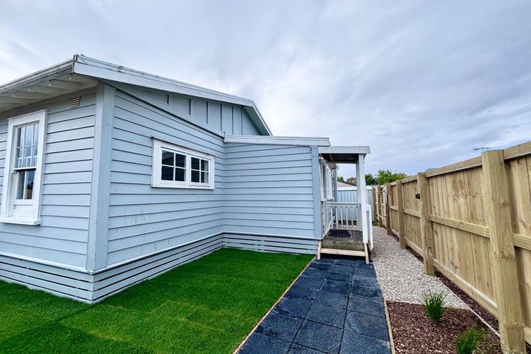 Photo of property in 5 Moa Crescent, Frankton, Hamilton, 3204