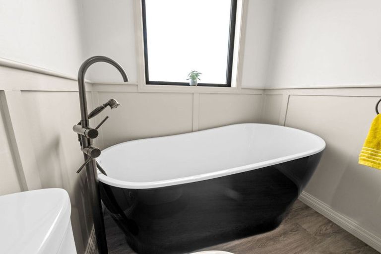 Photo of property in 1/1059 Bank Street, Te Awamutu, 3800