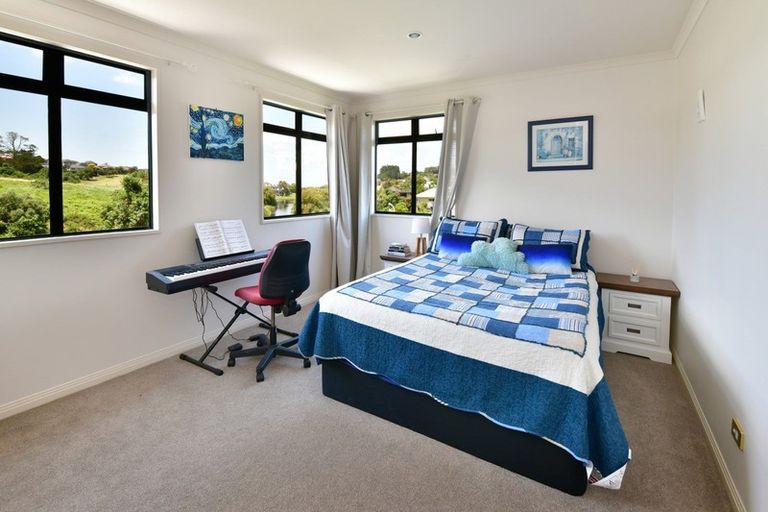 Photo of property in 39 Regency Park Drive, Gulf Harbour, Whangaparaoa, 0930