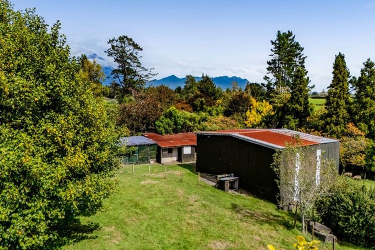 Photo of property in 172 Lepper Road, Inglewood, 4386