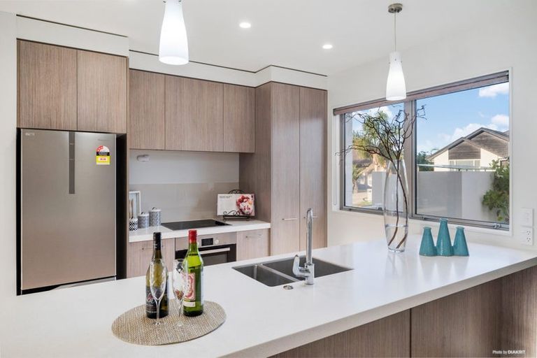 Photo of property in 6 Moores Road, Silverdale, 0932