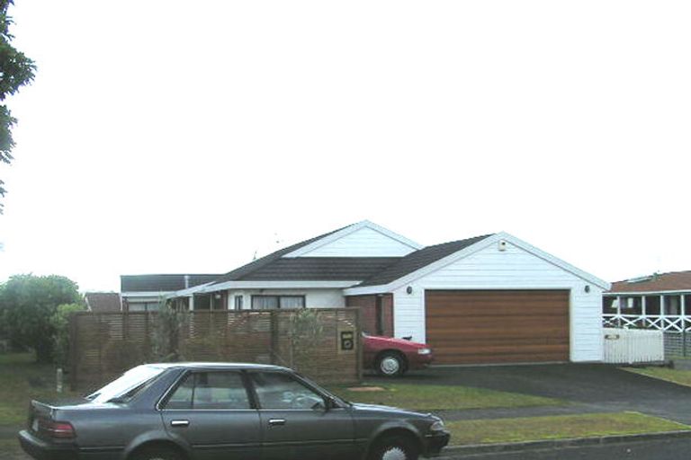 Photo of property in 31 Kennedy Avenue, Forrest Hill, Auckland, 0620