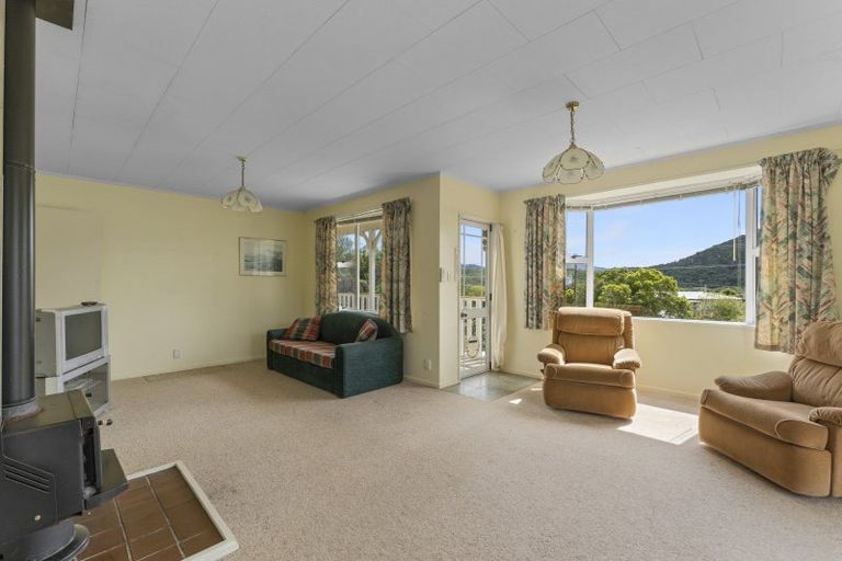 Photo of property in 12 Moana View Road, Waikawa, Picton, 7220