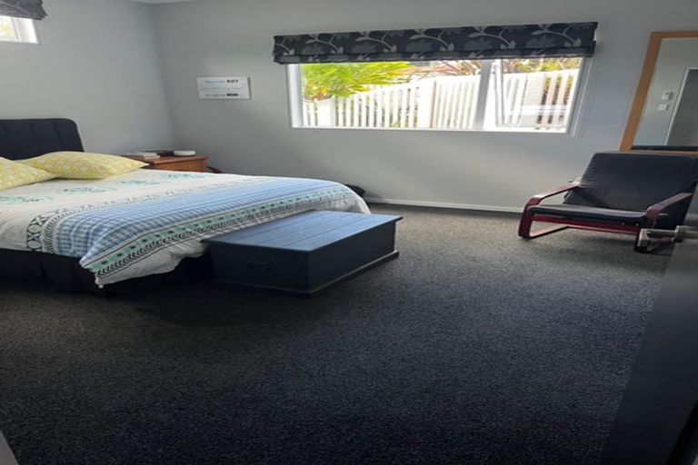 Photo of property in 12 Botany Lane, Whitby, Porirua, 5024