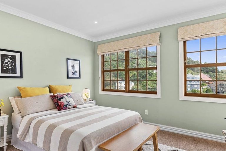 Photo of property in 24 Telford Terrace, Oriental Bay, Wellington, 6011