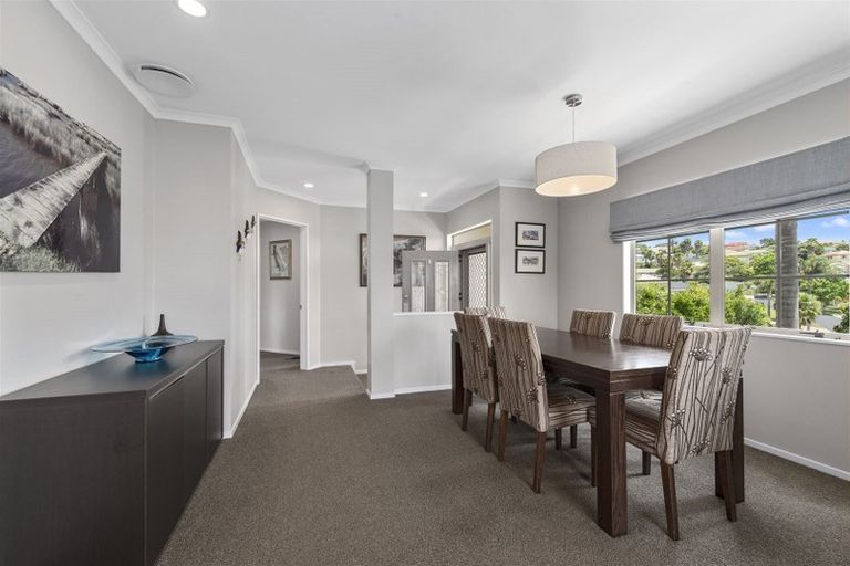 Photo of property in 10 Westminster Gardens, Unsworth Heights, Auckland, 0632