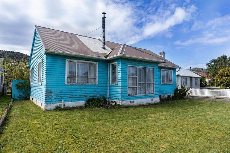 Photo of property in 23 Firth Street, Cobden, Greymouth, 7802
