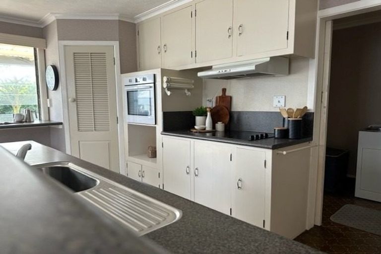 Photo of property in 111 Garnett Street, Raureka, Hastings, 4120