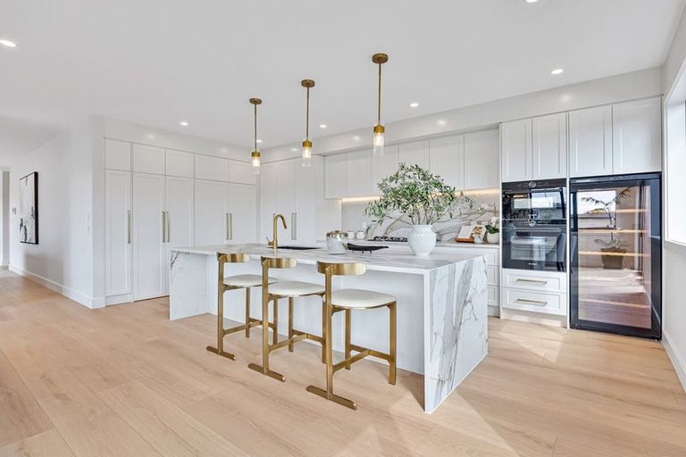 Photo of property in 4 The Landing, Riverhead, 0820