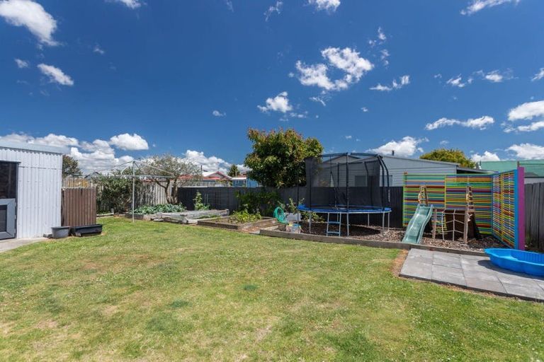 Photo of property in 64 Allardice Street, Dannevirke, 4930