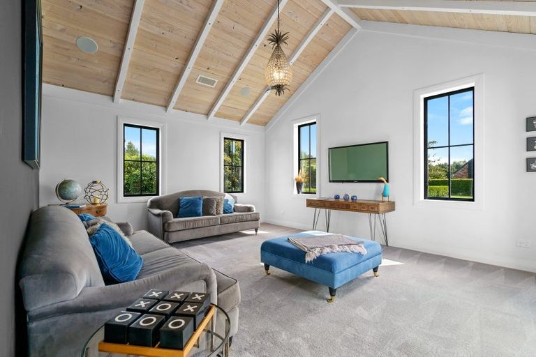 Photo of property in 3/45 Saint Kilda Road, Cambridge, 3434