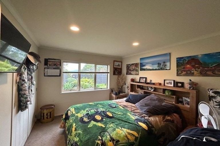 Photo of property in 8 Paul Close, Papamoa Beach, Papamoa, 3118