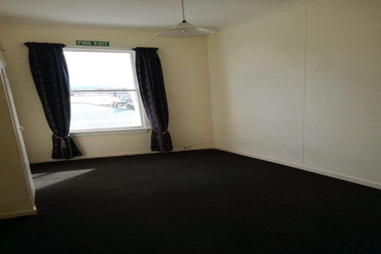 Photo of property in 5 Claremont Grove, Mount Victoria, Wellington, 6011