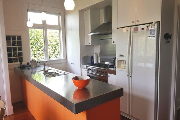 Photo of property in 8 Rangiora Street, Woburn, Lower Hutt, 5010