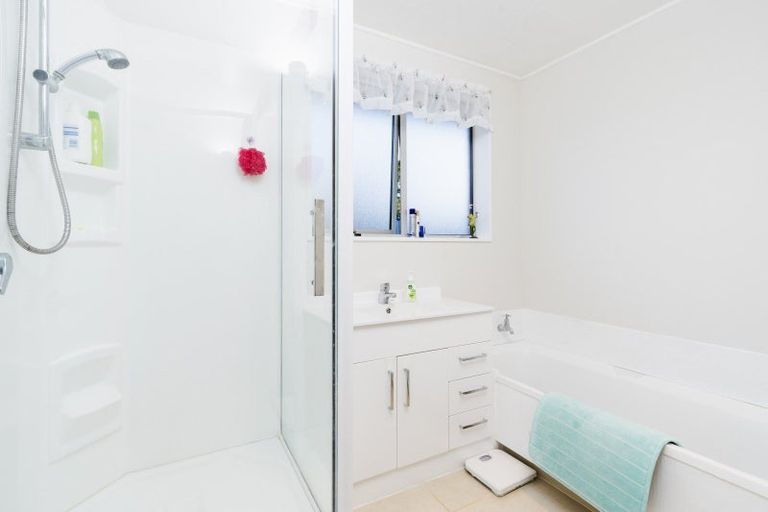 Photo of property in 8a Rowan Place, Mosgiel, 9024