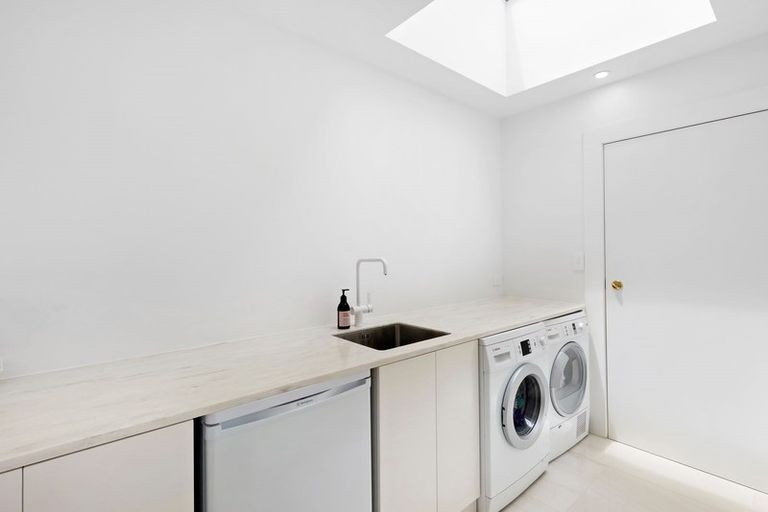 Photo of property in 9 Shirley Road, Grey Lynn, Auckland, 1021