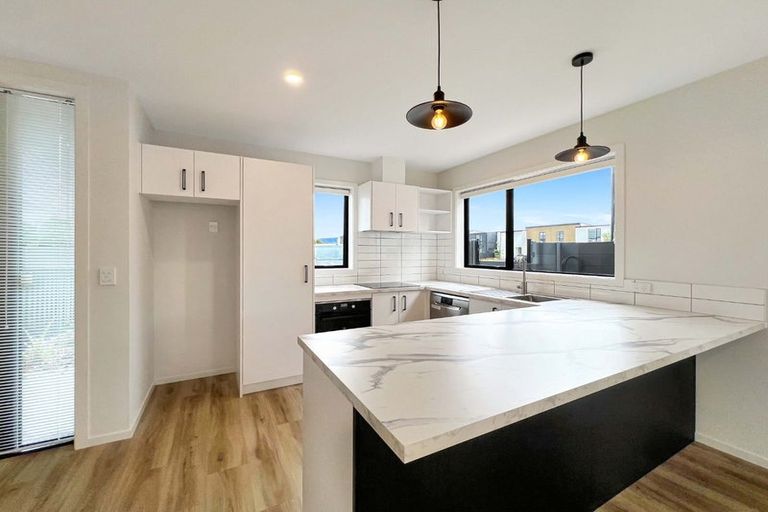 Photo of property in 39 Pipi Place, Levin, 5510