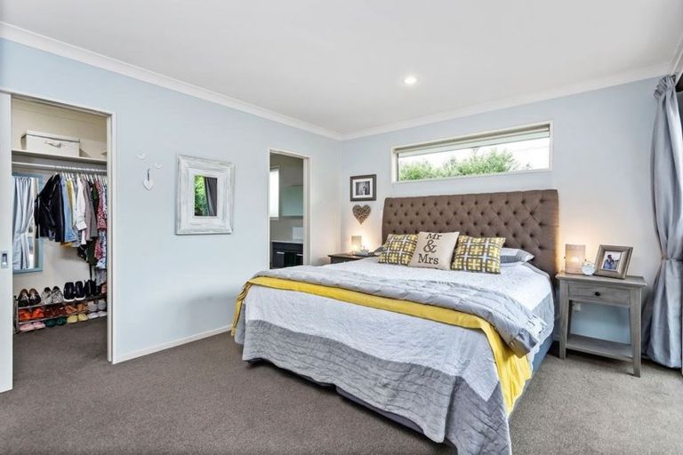 Photo of property in 15 Somerville Crescent, Aidanfield, Christchurch, 8025