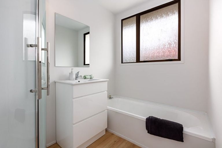 Photo of property in 7 Humphreys Grove, Titahi Bay, Porirua, 5022