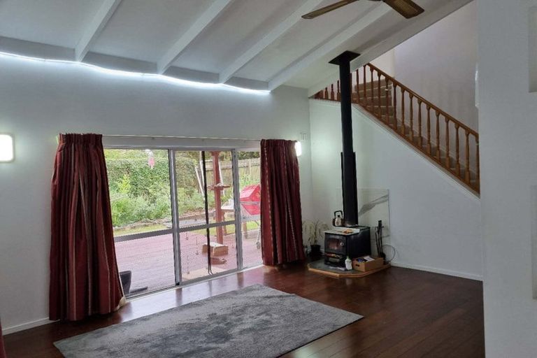 Photo of property in 20 Triangle Road, Massey, Auckland, 0614