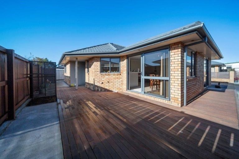 Photo of property in 16a Milmoe Street, Hawera, 4610