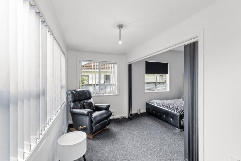 Photo of property in 17 Exeter Street, Brooklands, New Plymouth, 4310