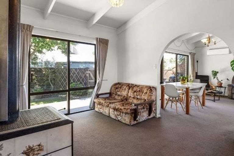 Photo of property in 21 James Cook Drive, Welcome Bay, Tauranga, 3112