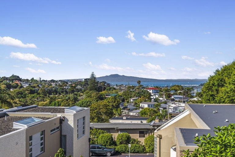 Photo of property in 3 Joseph Banks Terrace, Remuera, Auckland, 1050