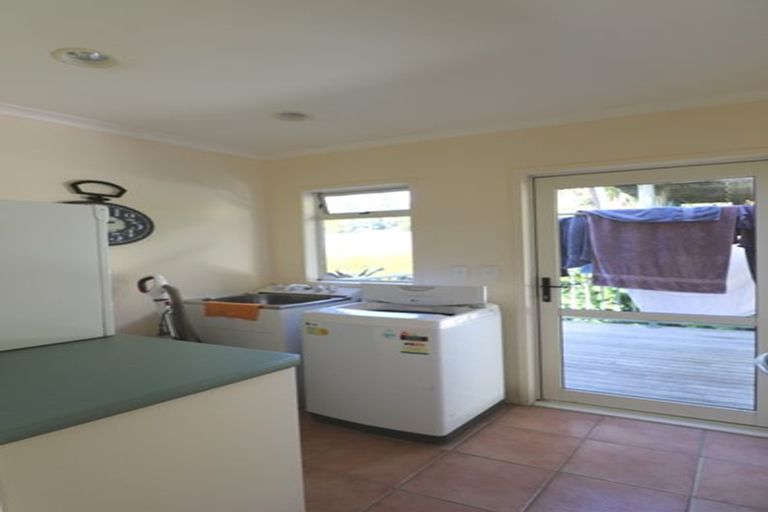 Photo of property in 109 Waireka Place, Whangamata, 3620